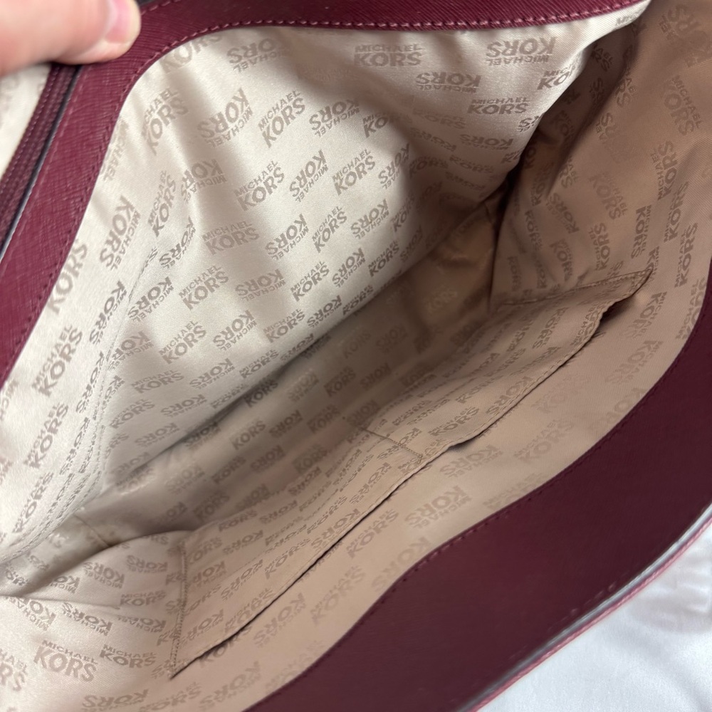 NWOT Michael Kors Jet Set Maroon Tote Bag with and Gold Metal Accents - Picture 8 of 11